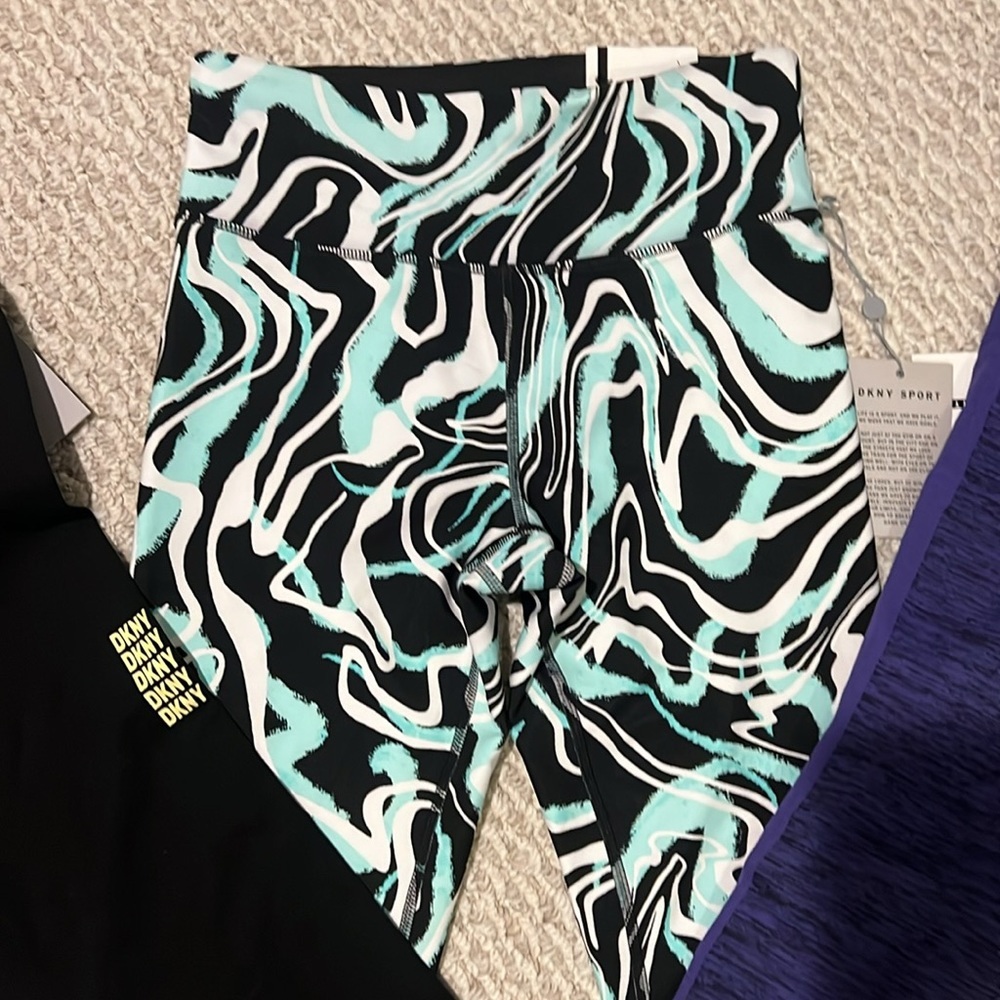 Extra small workout bundle NWT - image 3